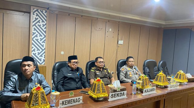 Wakapolres Luwu Timur Hadiri Rapat Paripurna DPRD Bahas Ranperda Penyertaan Modal, KUA-PPAS 2027 dan Perubahan KUA-PPAS 2026