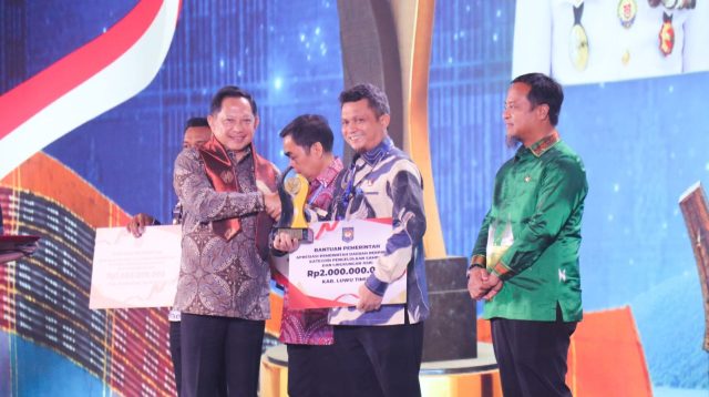 luwu-timur-terbaik-1-pengelolaan-sampah-sulawesi Luwu Timur Terbaik I Pengelolaan Sampah Regional Sulawesi, Kantongi Insentif Rp2 Miliar