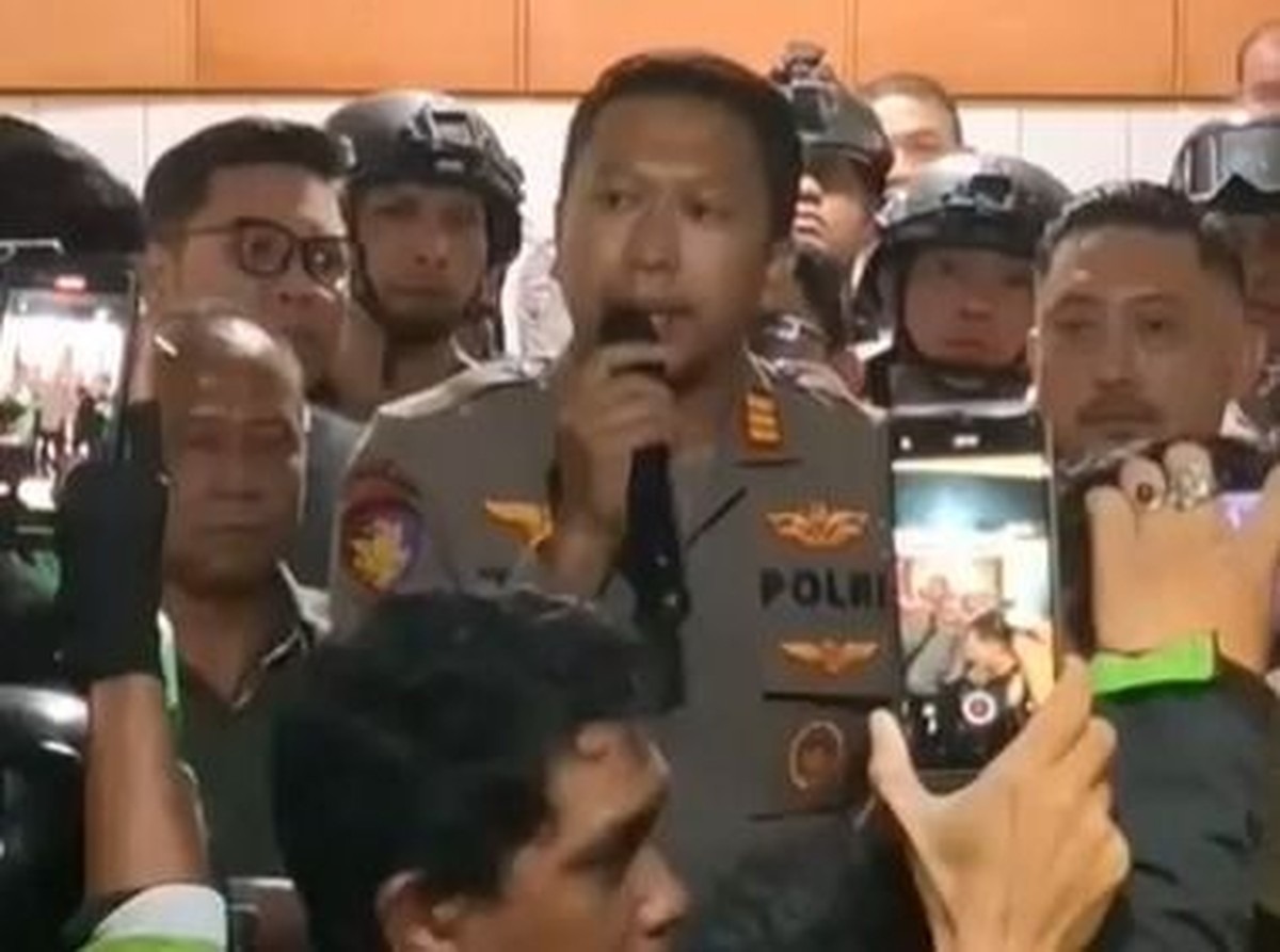 ojol-ditikam-jukir-liar-di-samping-mari-polisi-kejar-pelaku Ojol Ditikam Jukir Liar di Samping MaRI, Polisi Kejar Pelaku