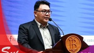 Ketua ISEI Manado Prof Joy Elly Tulung