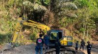 Penertiban tambang emas ilegal di Sungai Bua, Kecamatan Bua, Kabupaten Luwu