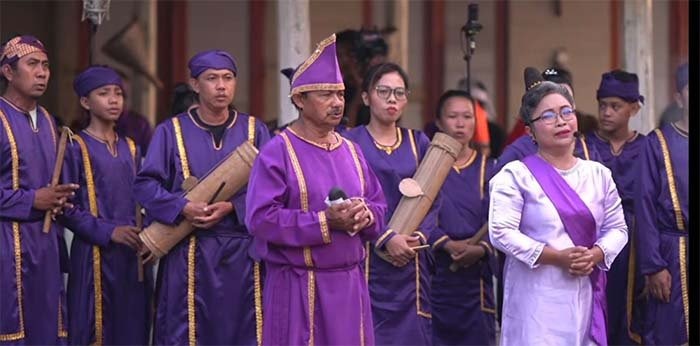 ritual-adat-rads-2026-di-tamako-jadi-momentum-refleksi-ekolo Prosesi Ritual Adat Dalumatehu Sembanua (RADS) 2026 di Kecamatan Tamako, Kabupaten Kepulauan Sangihe, Jumat (25/9/2026). Foto: sulutnews.com