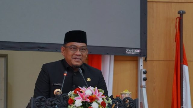 Bupati Luwu Serahkan Dua Ranperda Perseroda Luwu Cemerlang, Bisnis Utama Perdagangan BBM