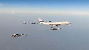 Empat Sukhoi TNI AU Sambut Al-Sisi dengan Flypast di Lanud Halim