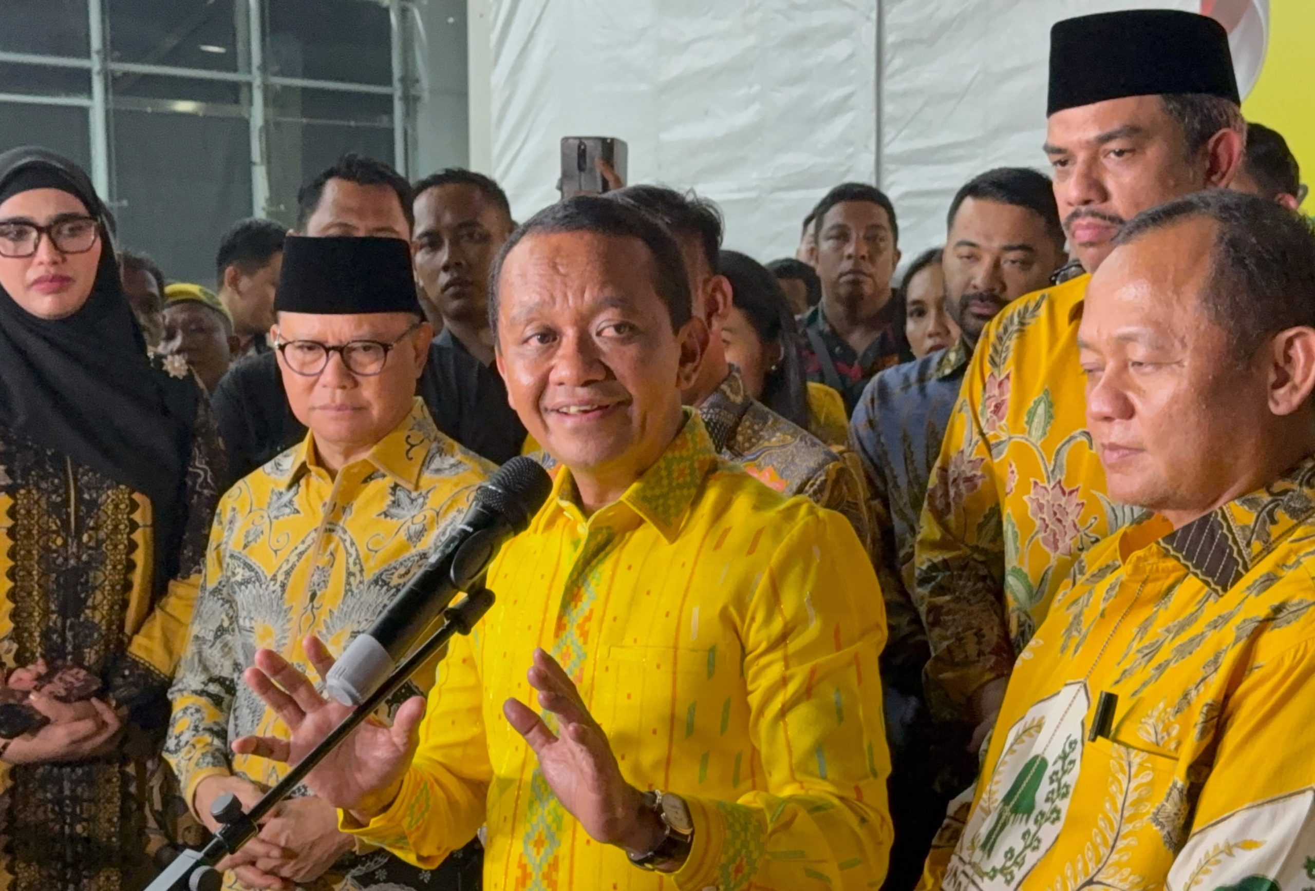 Golkar Hormati Proses Hukum, Bahlil Tegaskan Nusron Dua Kali Tak Hadiri Panggilan KPK