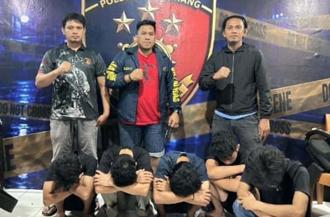 lima-pelaku-pengeroyokan-anak-mantan-cawabup-luwu-ditangkap-polisi-mas Lima Pelaku Pengeroyokan Anak Mantan Cawabup Luwu Ditangkap, Polisi Masih Kembangkan Kasus