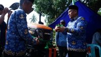 luwu-timur-salurkan-alsintan-rp3-37-miliar-bupati-irwan-ingatkan-janga Luwu Timur Salurkan Alsintan Rp3,37 Miliar, Bupati Irwan Ingatkan Jangan Dikuasai Segelintir Orang