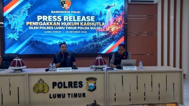 Konferensi pers penegakan hukum karhutla Polres Luwu Timur