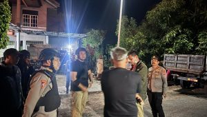 Pengamanan bentrokan pemuda di Wotu Luwu Timur malam 19 Oktober 2026