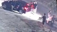 Rekaman CCTV saat mahasiswa pelayaran ditikam hingga tewas di Jalan Boulevard, Kecamatan Panakkukang, Makassar