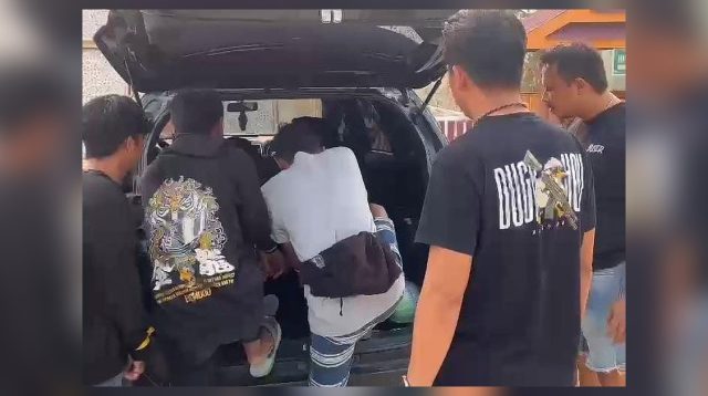 Tim URC Resmob Polres Luwu mengamankan pelaku pencurian dan pembakaran PT SGS Bua